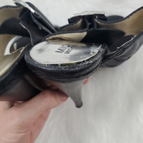 Michael Kors Size 8 Black Leather Buckle Heeled Sandals - Picture 9 of 10
